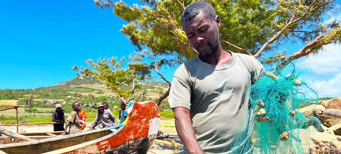 Comunidades em países em desenvolvimento como Madagascar dependem de exportações, como lagosta, para sobreviver