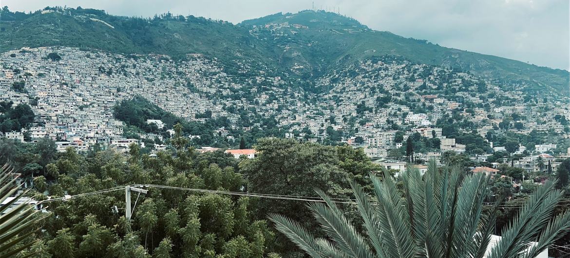 Pelo menos 1.1518 pessoas foram assassinadas e 572 ficaram feridas em confrontos de facções por controle de territórios nas áreas rurais e perto da capital haitiana, Porto Príncipe