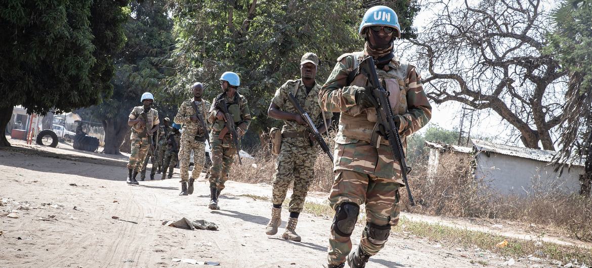Soldados de paz da ONU realizam patrulha na República Centro-Africana (arquivo)