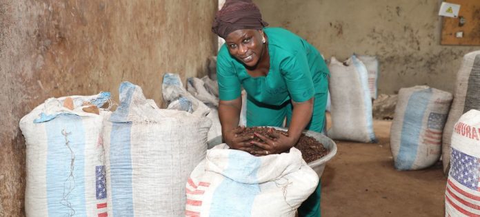 A inflação de alimentos, com média acima de 6%, continua a atingir as famílias de baixa renda mais duramente, particularmente na África, Sul da Ásia e Ásia Ocidental.