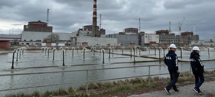 Uma equipe de especialistas da Aiea visita a Usina Nuclear de Zaporizhzhya e seus arredores