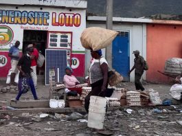 Dezenas de milhares de pessoas foram deslocadas no Haiti devido à violência de gangues