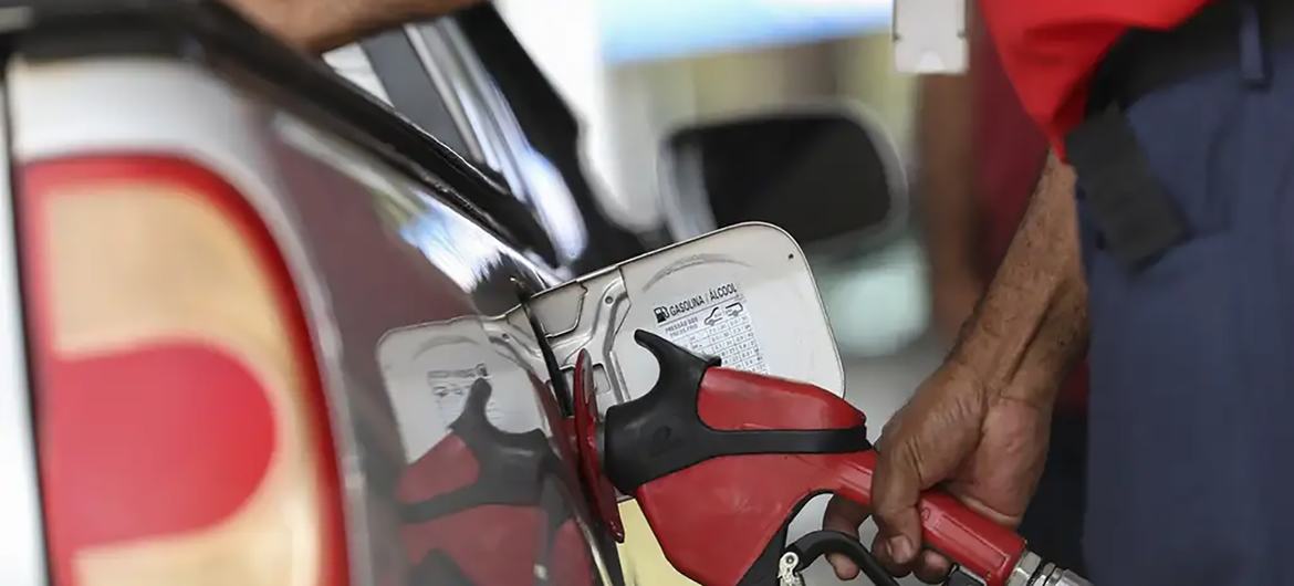 Aprimorar a tributação dos combustíveis fósseis pode trazer benefícios fiscais e ambientais ao Brasil