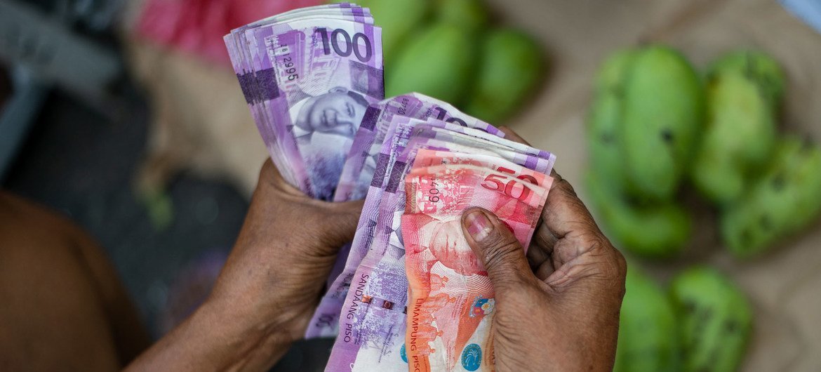 Vendedor de frutas nas Filipinas