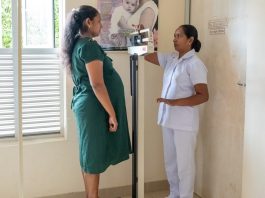 Grávida em atendimento pré-natal