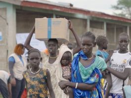 Refugiados sul-sudaneses recebem assistência do WFP na fronteira com a Etiópia