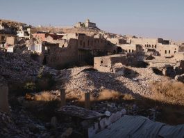 Edifícios no centro antigo de Sinjar, no Iraque, destruídos pelo Estado Islâmico, ou Daesh (arquivo)