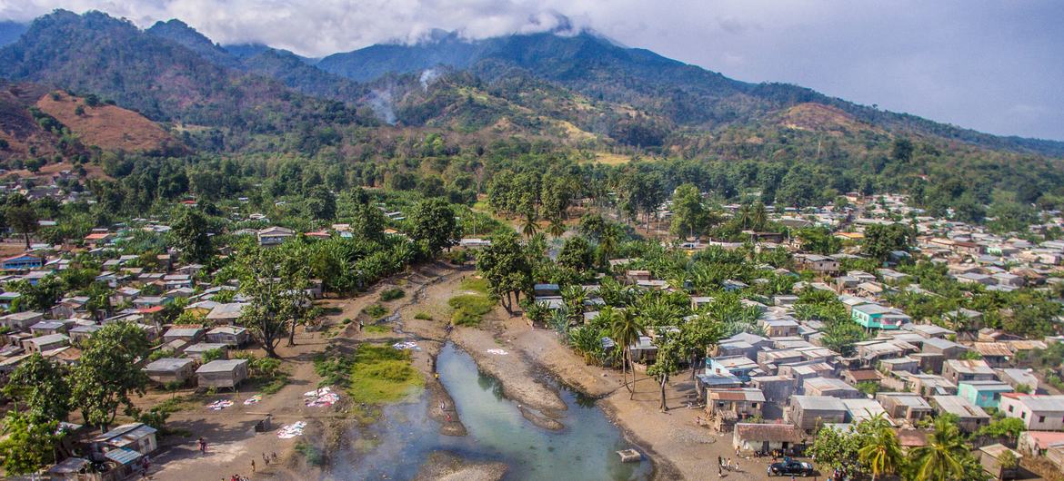 Análise recomenda busca de subsídios e financiamento em condições concessionais para infraestruturas resilientes em São Tomé e Príncipe