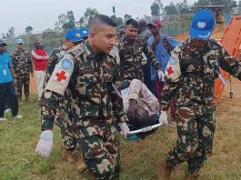 Soldados de paz da Monusco evacuam quatro civis gravemente feridos para o hospital de Bunia após ataque armado