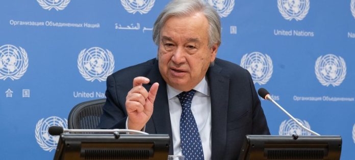O secretário-geral da ONU, António Guterres, falando em uma coletiva de imprensa na sede das Nações Unidas, em Nova Iorqque (foto de arquivo)