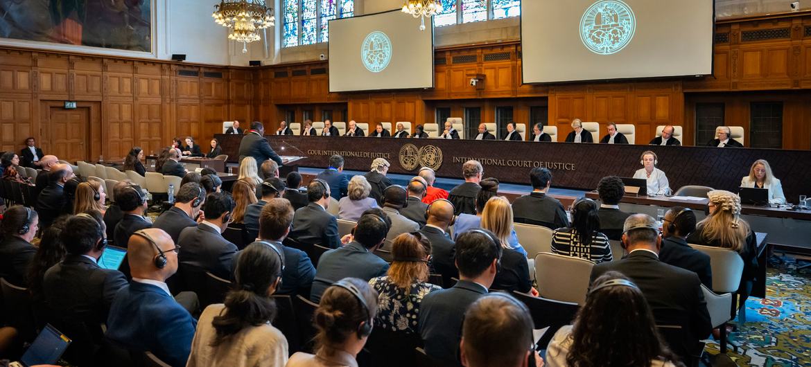 Uma visão ampla do tribunal da Corte Internacional de Justiça em Haia no caso África do Sul versus Israel. Uma visão ampla do tribunal da Corte Internacional de Justiça em Haia no caso África do Sul versus Israel.