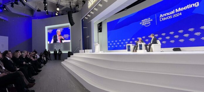 Secretário-geral da ONU António Guterres fala no Fórum Econômico Mundial de 2024 em Davos, Suíça.