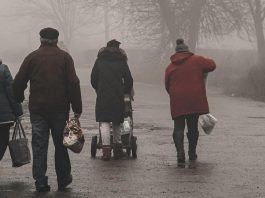 Os ucranianos vivem sob duras condições do inverno, agravadas pela maior vulnerabilidade e pela infraestrutura muito danificada