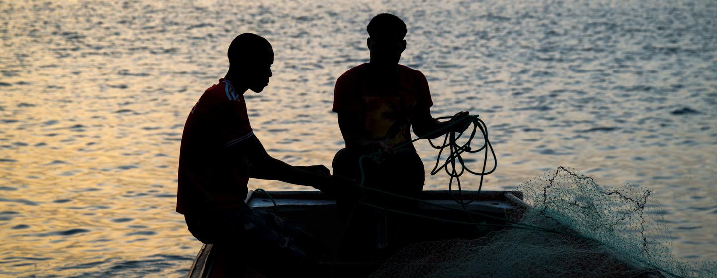 Cabo Verde tem uma forte dependência da economia do turismo e da pesca, em particular do atum.