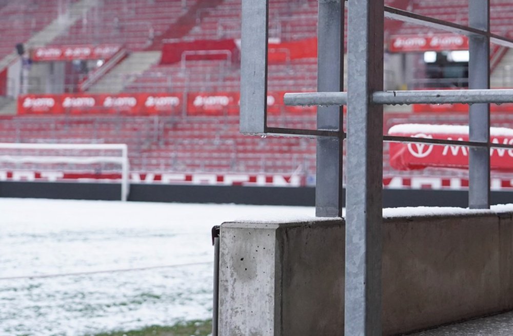 A partida entre Mainz 05 e Union Berlin é adiada devido à neve. 1FSVMainz05