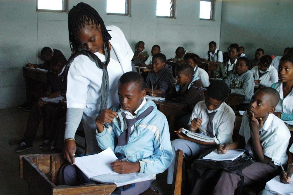 professor-aulas-foto-do-arquivo-3