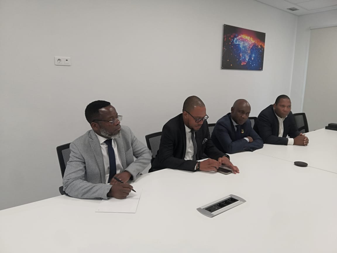 whatsapp-image-2025-04-16-at-14-12-41